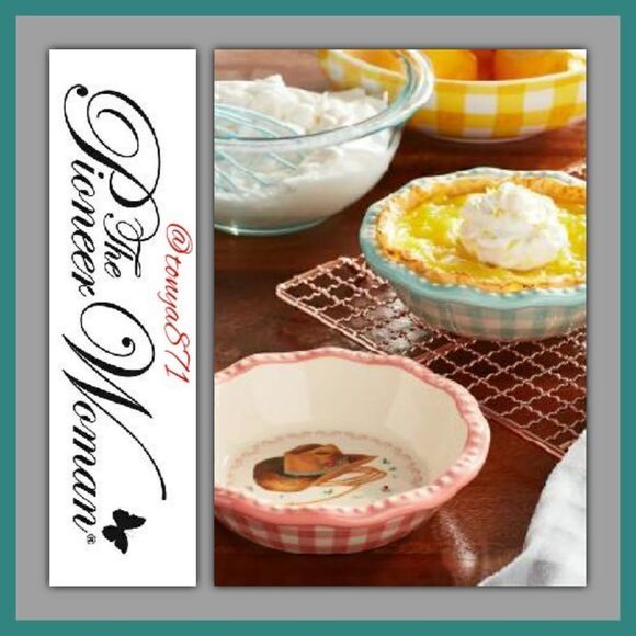 š¦ New Pioneer WomanĀ Sweet Romance Cow 2 Pack MiniāCeramic Pie Pan Set, 4.75āāD - Picture 3 of 9